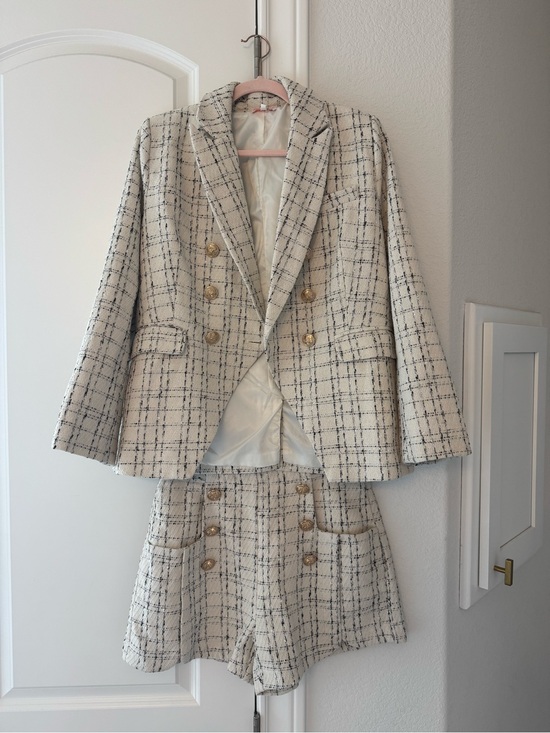 entro Other - entro Cream and Black Tweed Blazer with Matching Shorts